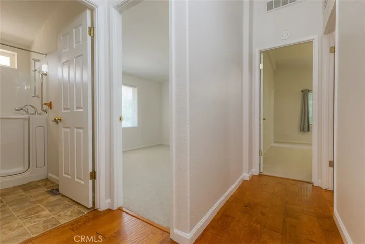 hallway to bedrooms