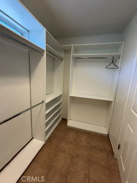 Walk-in Closet