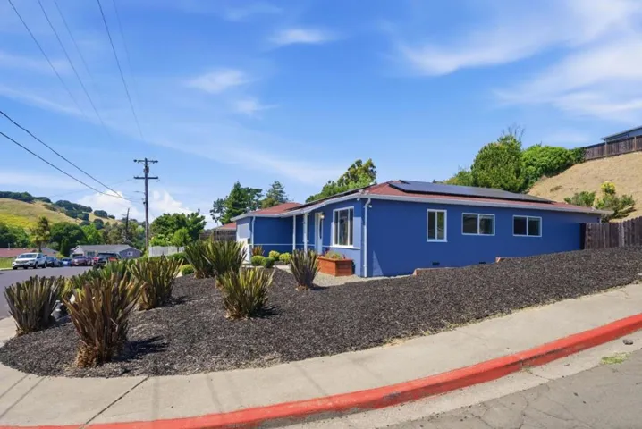 2793 Ruff Court, Pinole, California 94564