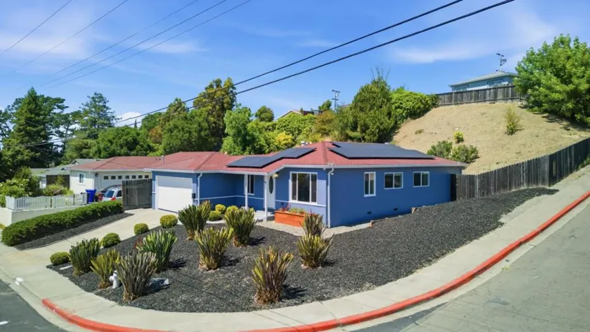 2793 Ruff Court, Pinole, California 94564