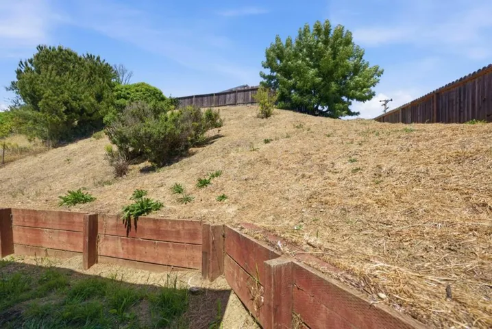 2793 Ruff Court, Pinole, California 94564