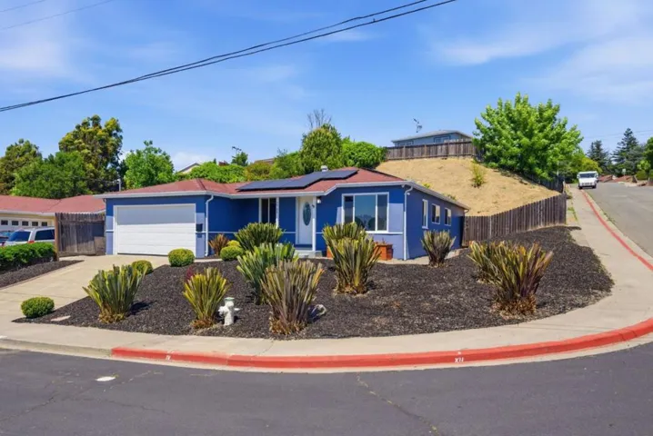 2793 Ruff Court, Pinole, California 94564