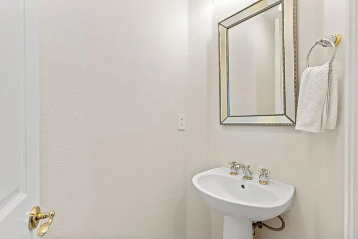 6067 Southerness Drive, El Dorado Hills, California 95762