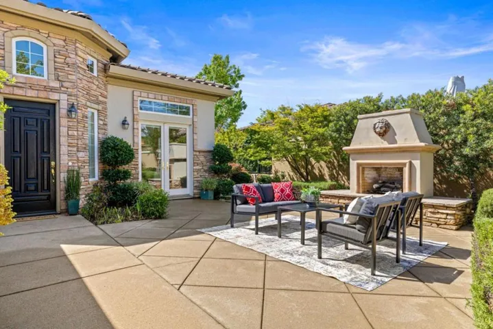 6067 Southerness Drive, El Dorado Hills, California 95762
