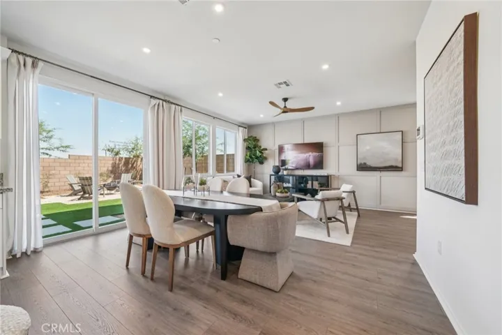 MODEL HOME