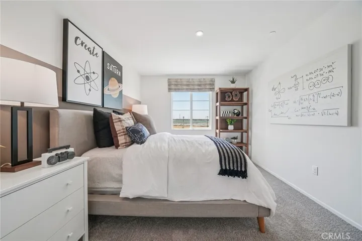 MODEL HOME