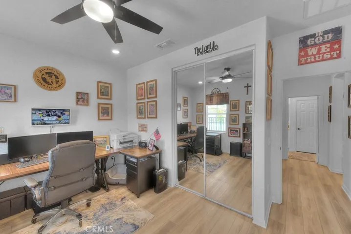 2nd bedroom