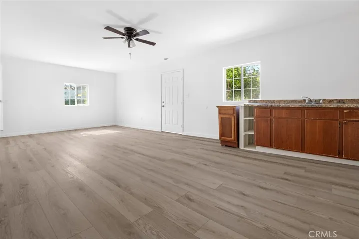 Bonus Room with Bathroom ,Kitchenet, and seperate entrance