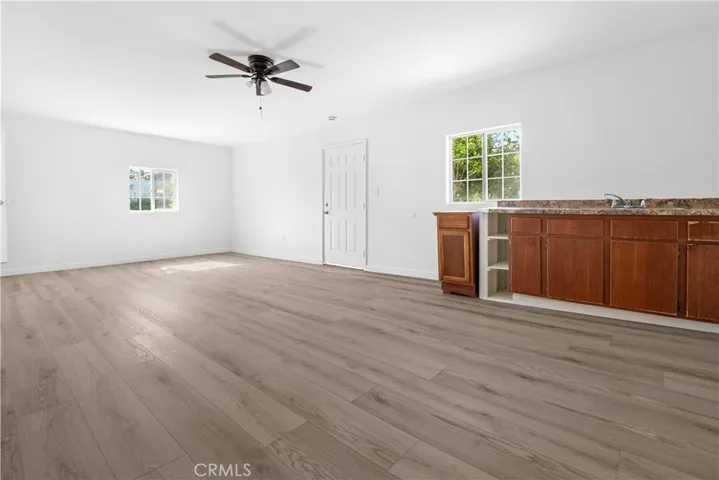 Bonus Room with Bathroom ,Kitchenet, and seperate entrance