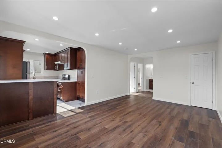 Living Room (facing kitchen)