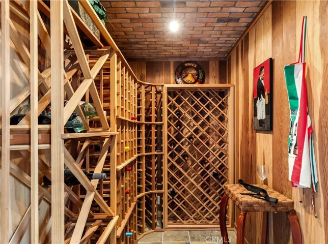 1st Fl. 250 bottle wine room