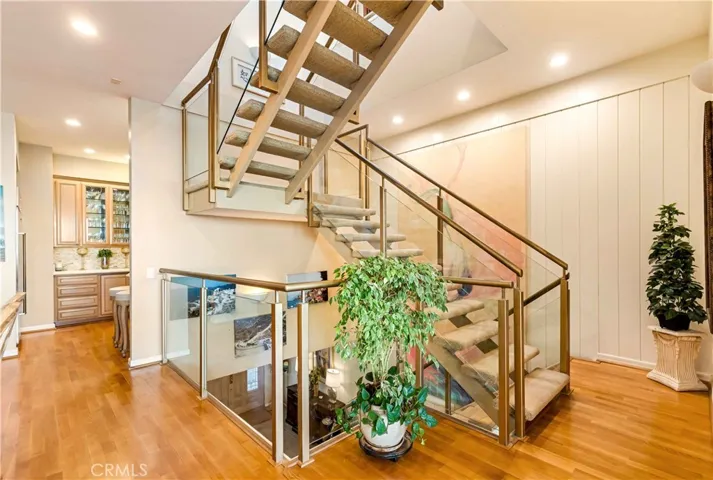 2nd to 3rd floor