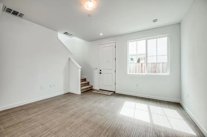 603 Santa Ynez Way B, Marina, California 93933