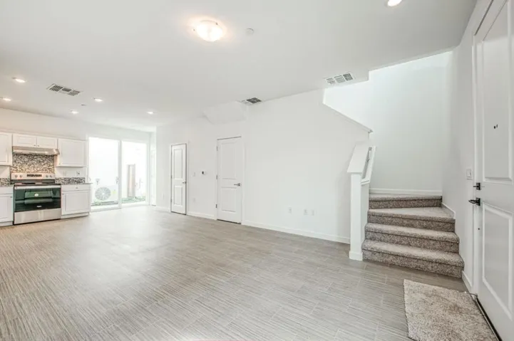 603 Santa Ynez Way B, Marina, California 93933