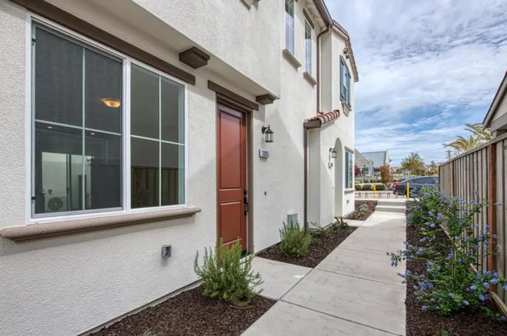 603 Santa Ynez Way B, Marina, California 93933