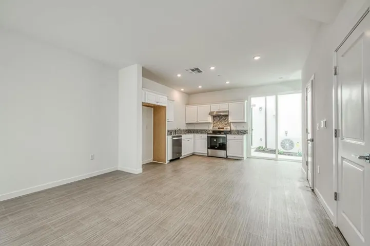 603 Santa Ynez Way B, Marina, California 93933