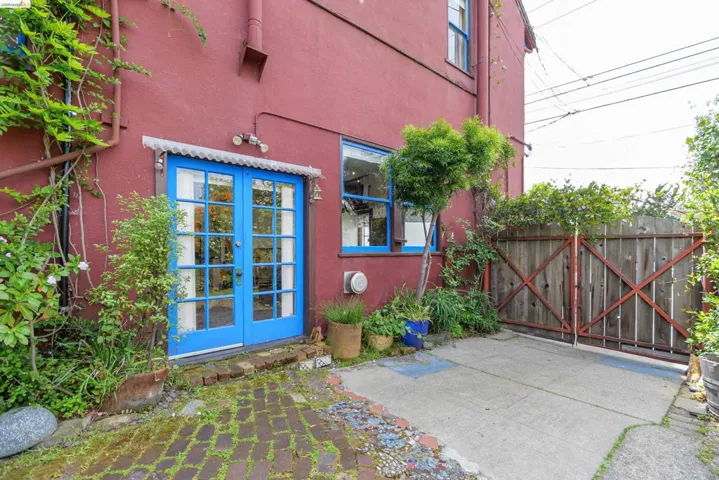 1735 Tenth St, Berkeley, California 94710