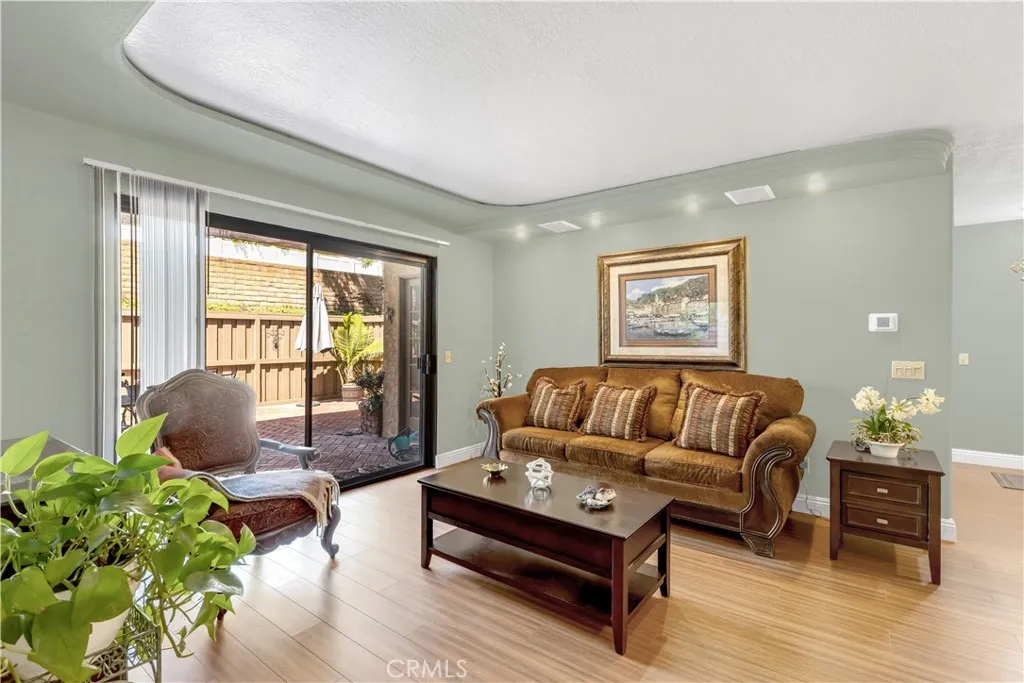 25231 Tanoak, Lake Forest, California 92630 — photo 5