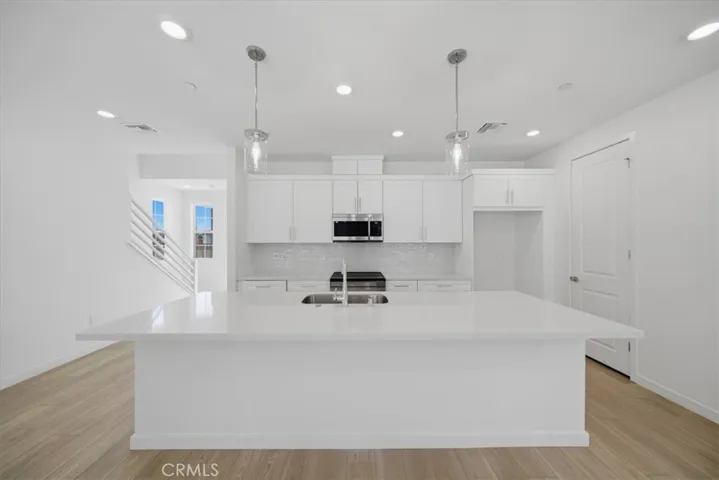 PHOTOS ARE OF MODEL MATCH AND HAVE BEEN VIRTUALLY STAGED - EXTERIOR AND INTERIOR FINISHES MAY VARY