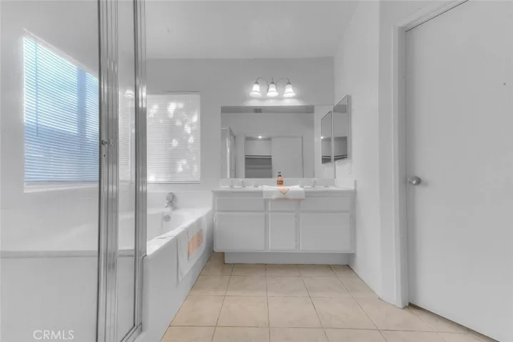 13184 Cardinal, Victorville, California 92392