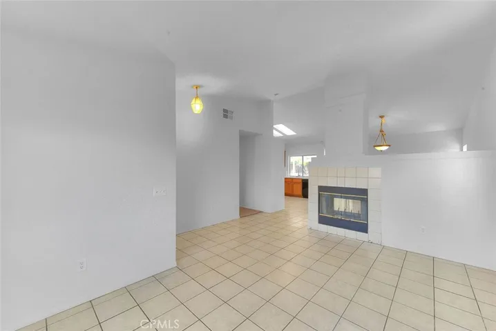 13184 Cardinal, Victorville, California 92392