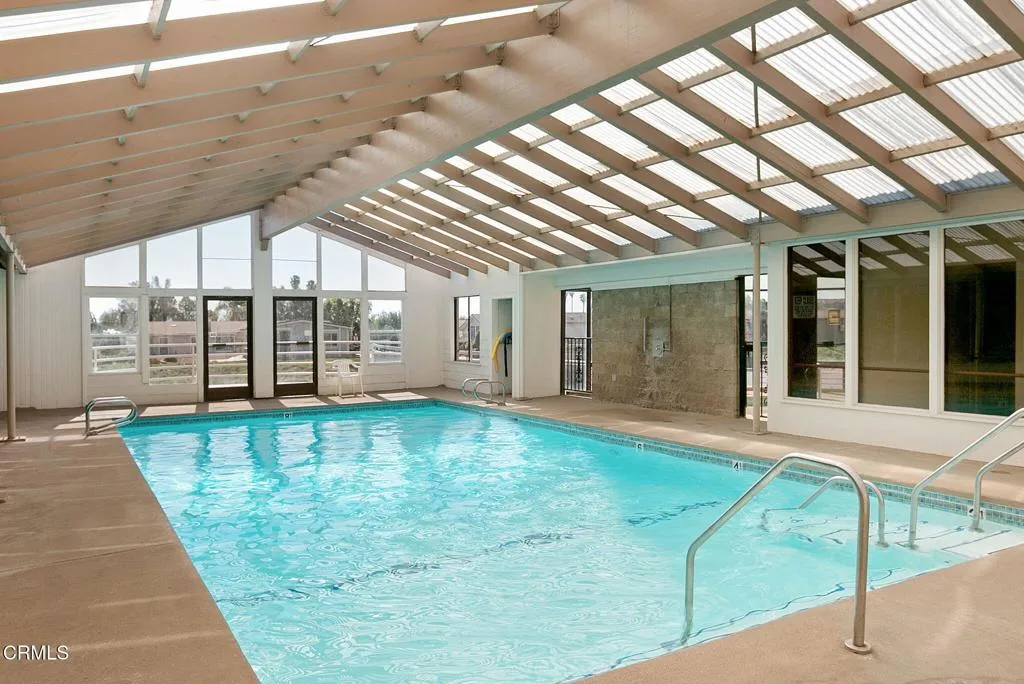 37-web-or-mls-Community Pool