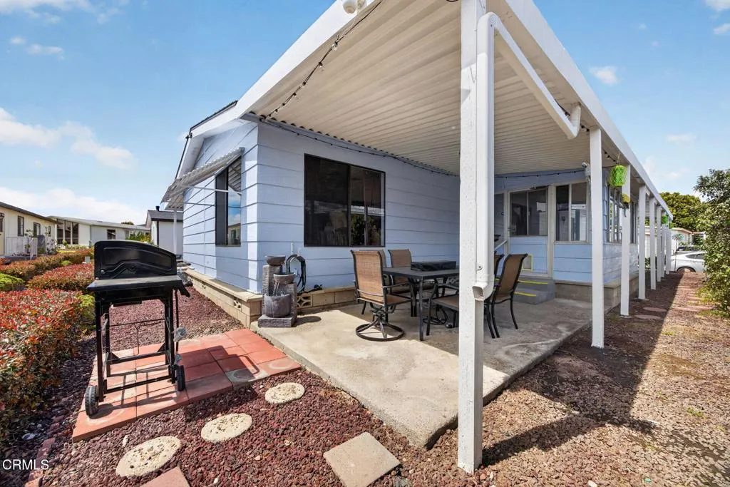 32-web-or-mls-UpmarketMedia-81Poi-098