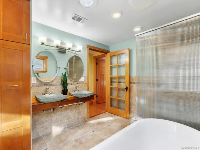 Primary Bath/Spa