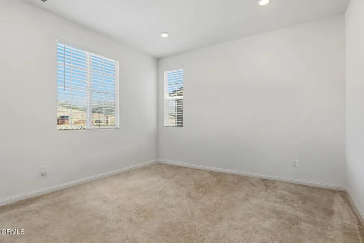 18-Primary Bedroom