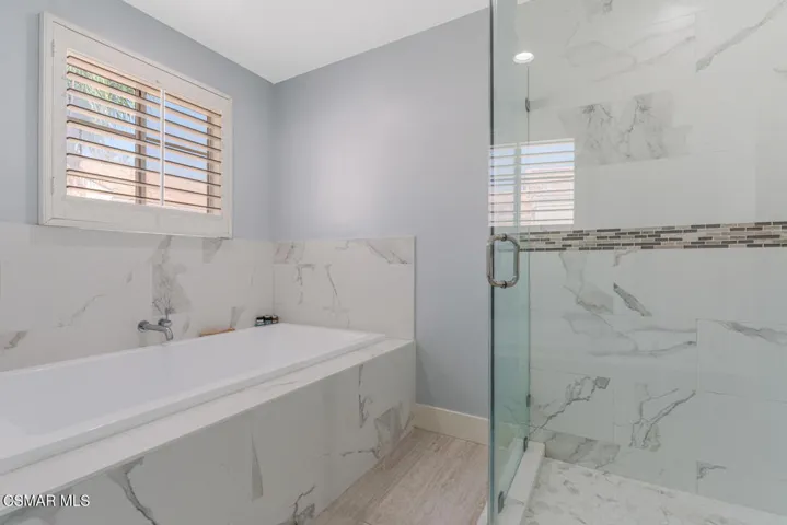 5200 White Oak Pl 30 Los-large-022-026-W