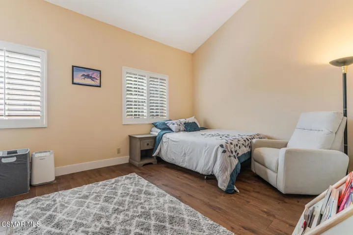 5200 White Oak Pl 30 Los-large-017-007-W