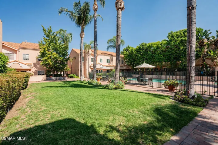5200 White Oak Pl 30 Los-large-026-023-D