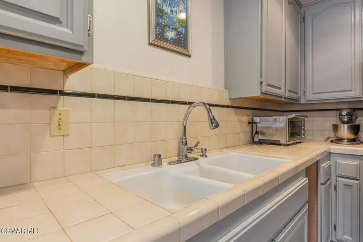 5200 White Oak Pl 30 Los-large-008-013-W