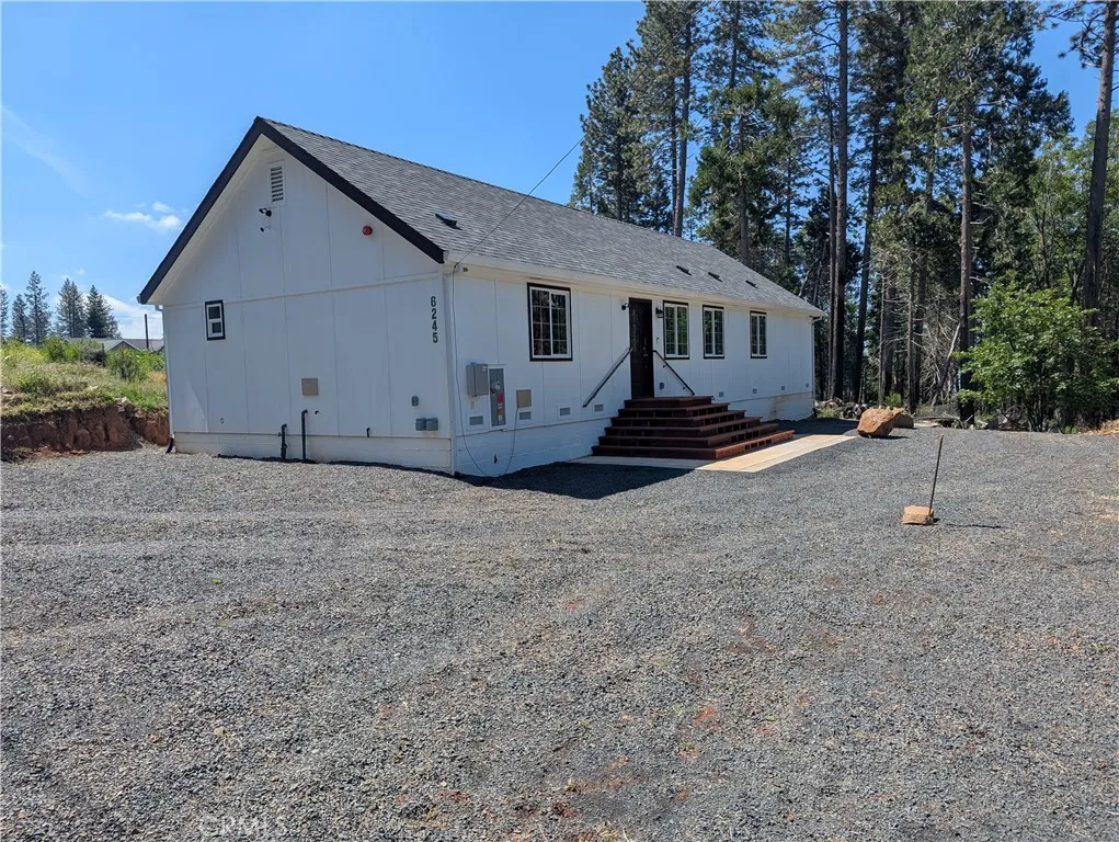 Front of House2