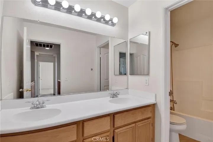 13878 Chestnut, Victorville, California 92392
