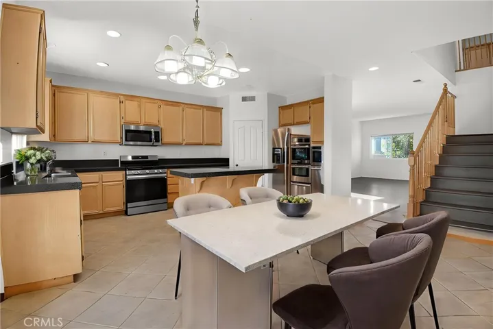 13878 Chestnut, Victorville, California 92392