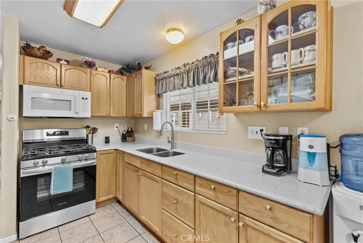 2761 Redlands, Perris, California 92571