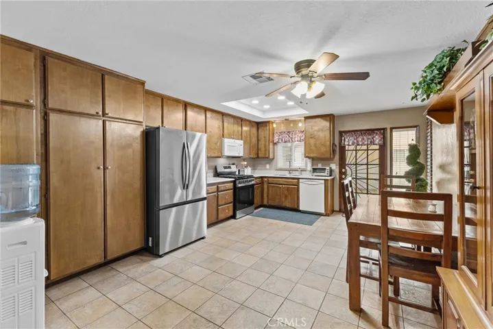 2761 Redlands, Perris, California 92571