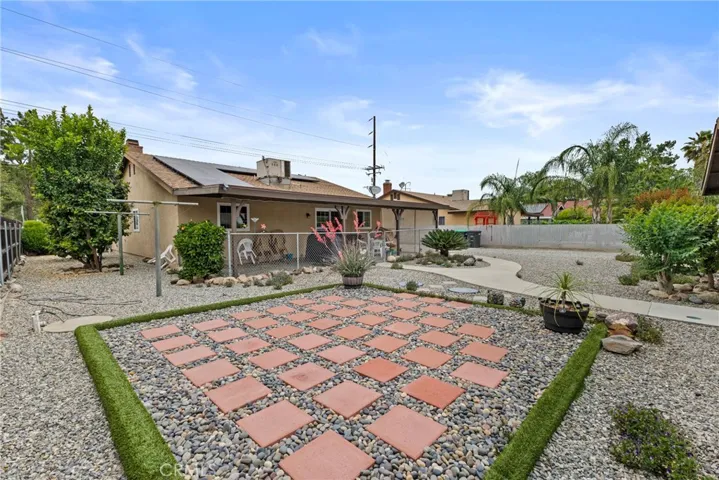 2761 Redlands, Perris, California 92571