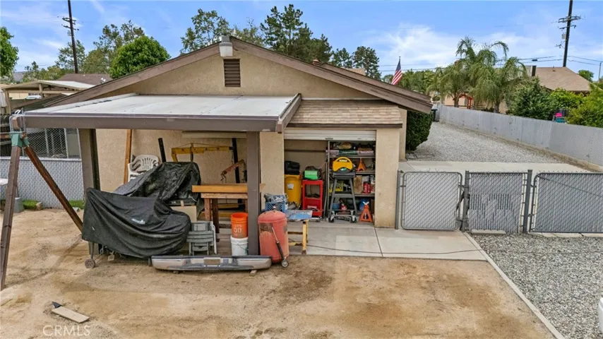 2761 Redlands, Perris, California 92571