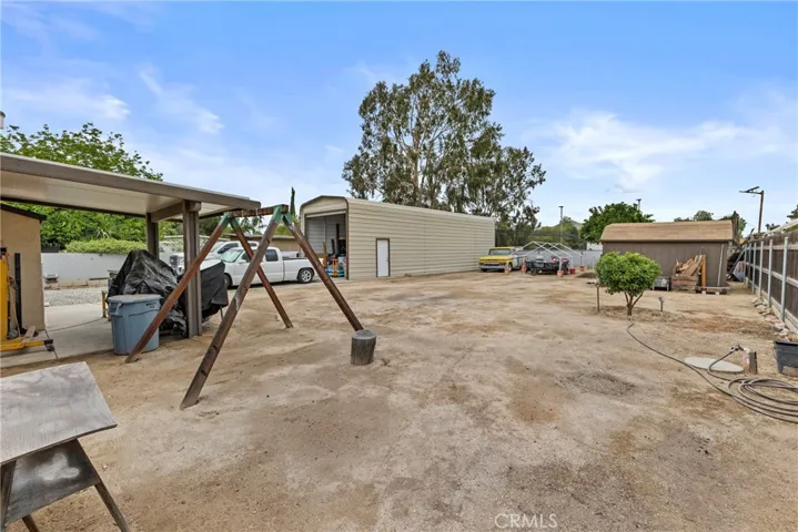 2761 Redlands, Perris, California 92571