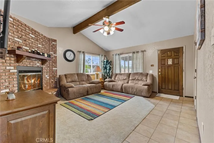 2761 Redlands, Perris, California 92571