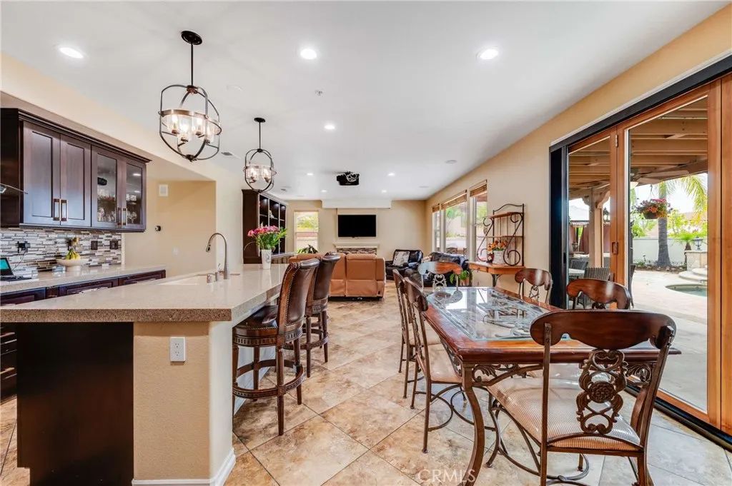 6137 Ridgemont, La Verne, California 91750 — photo 5