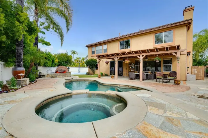 6137 Ridgemont, La Verne, California 91750