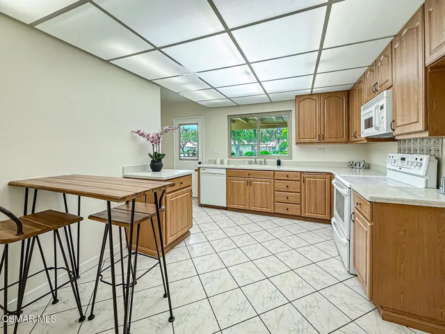 cKitchen1