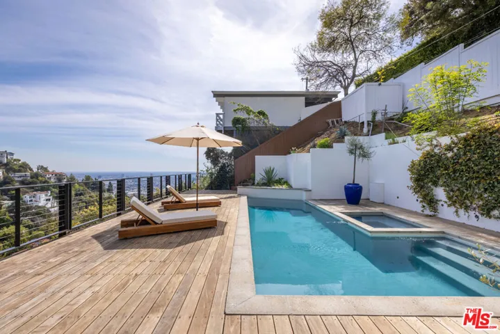 1568 Viewsite Drive, Los Angeles, California 90069