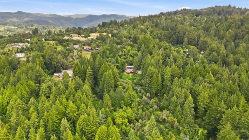 16000 Redwood Lodge Road, Los Gatos, California 95033