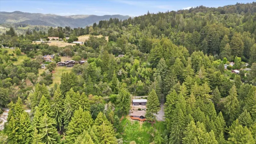 16000 Redwood Lodge Road, Los Gatos, California 95033