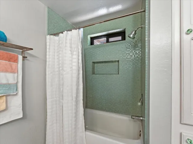 16000 Redwood Lodge Road, Los Gatos, California 95033