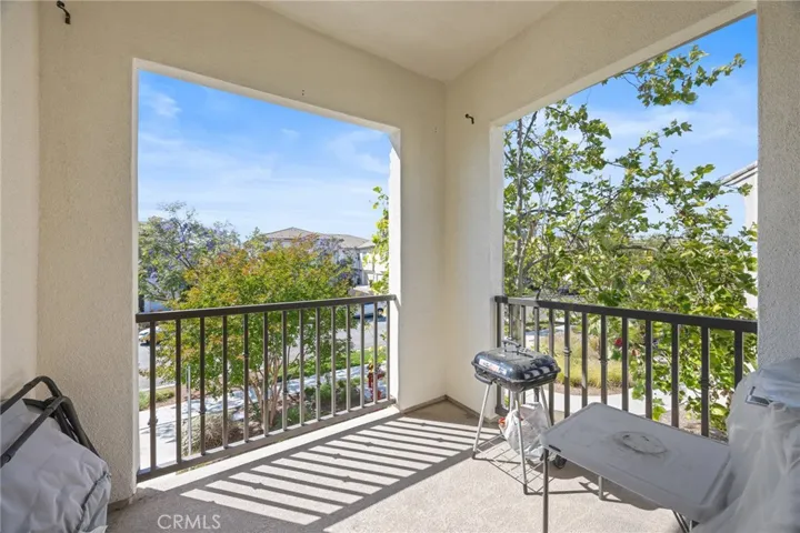 balcony